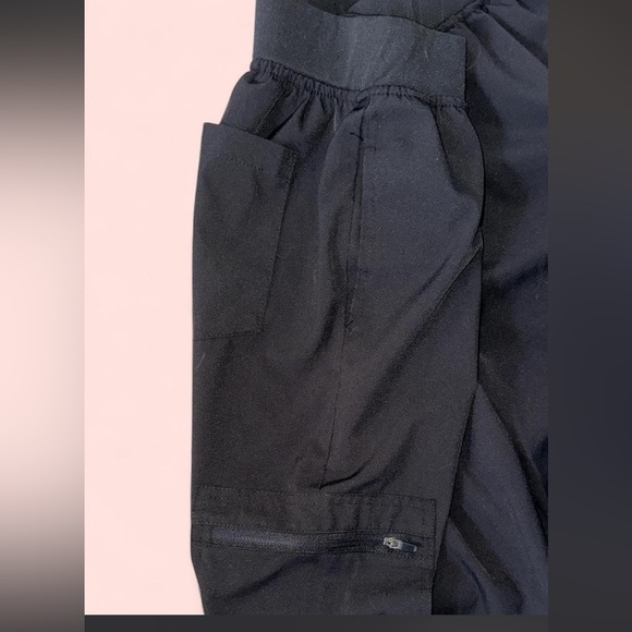 Women’s Black Scrub Set - Picture 7 of 8